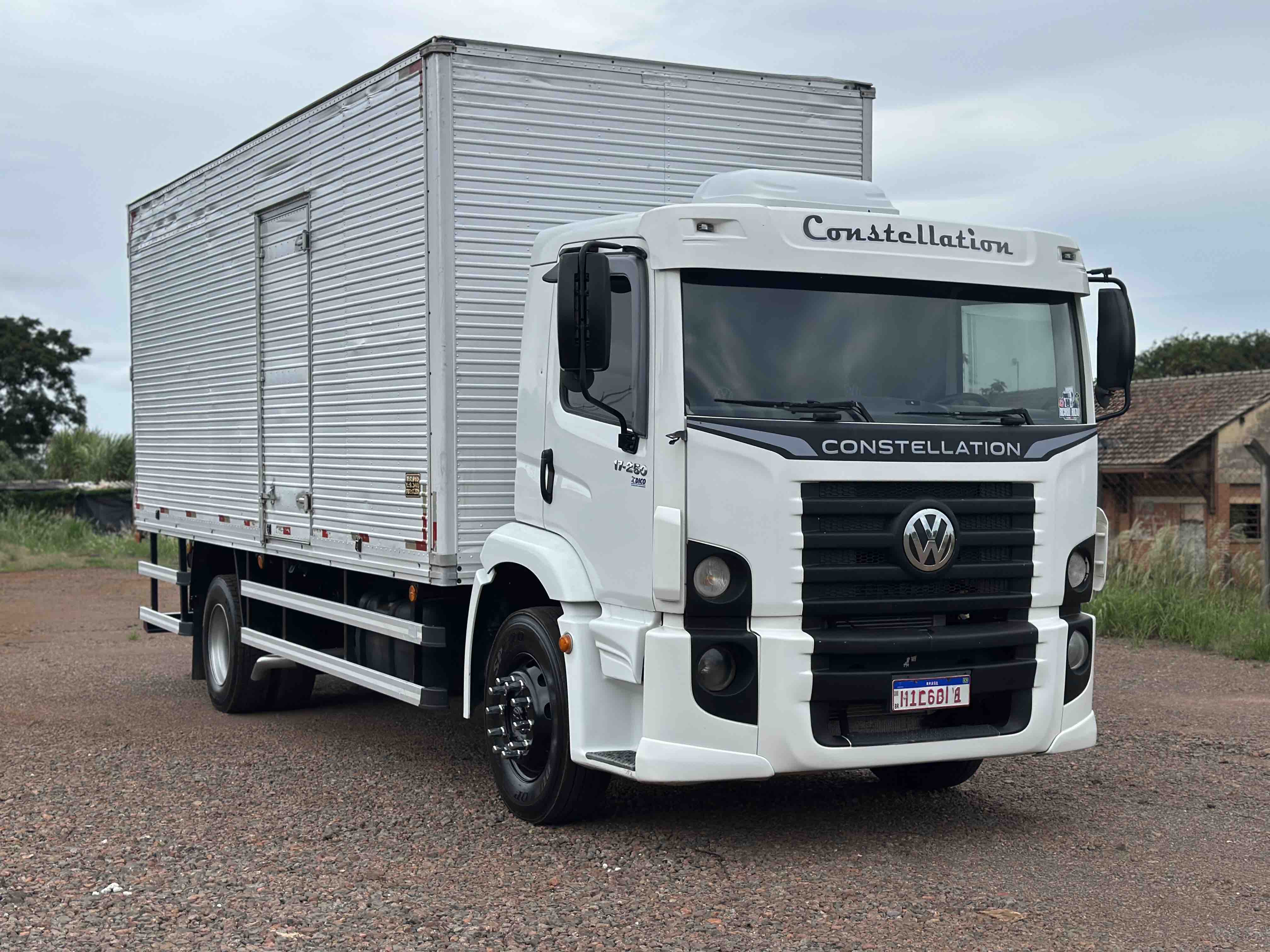 VOLKSWAGEN 17-250 2011 - Foto 6