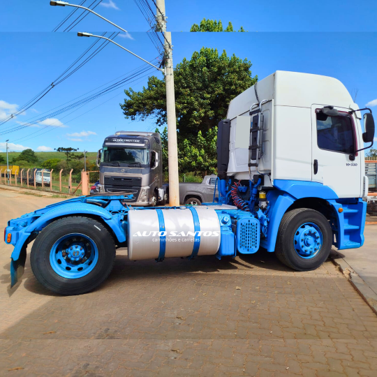 VOLKSWAGEN 19-330 2012 - Foto 4