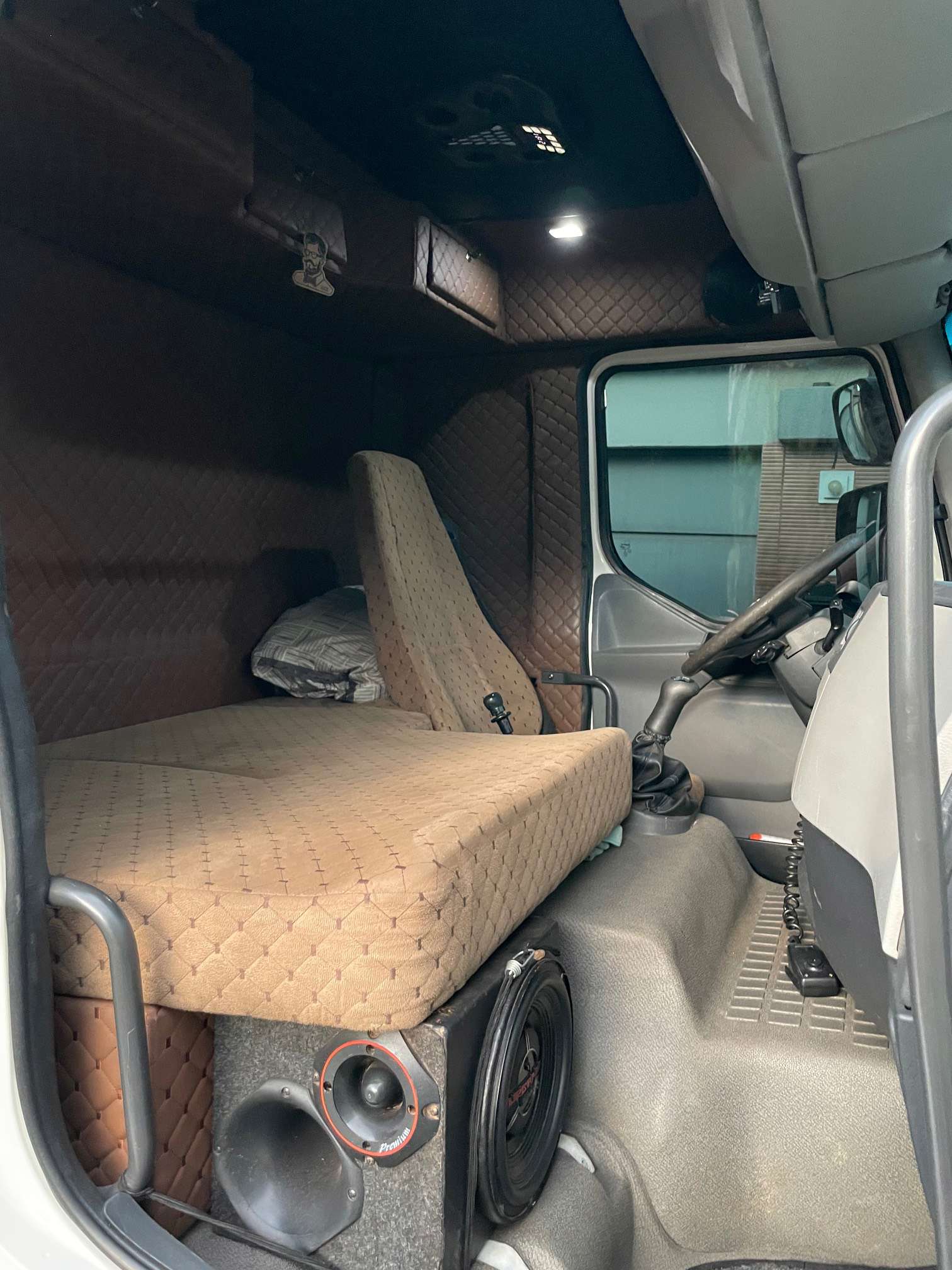 VOLVO VM 270 2013 6X2 - Foto 7