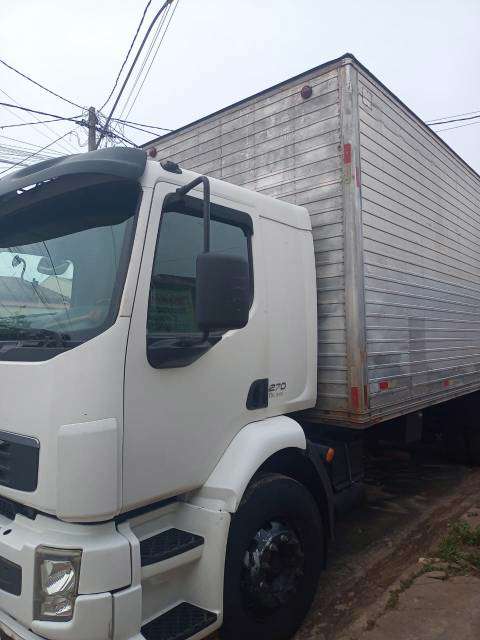 VOLVO VM 270 2013 6X2 - Foto 2