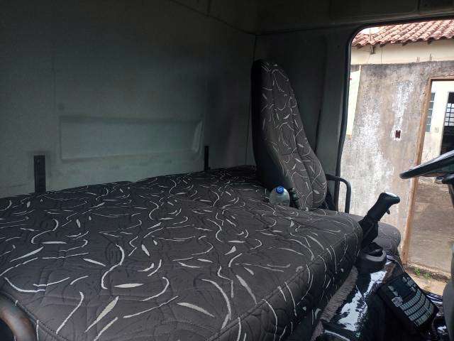 VOLVO VM 270 2013 6X2 - Foto 7