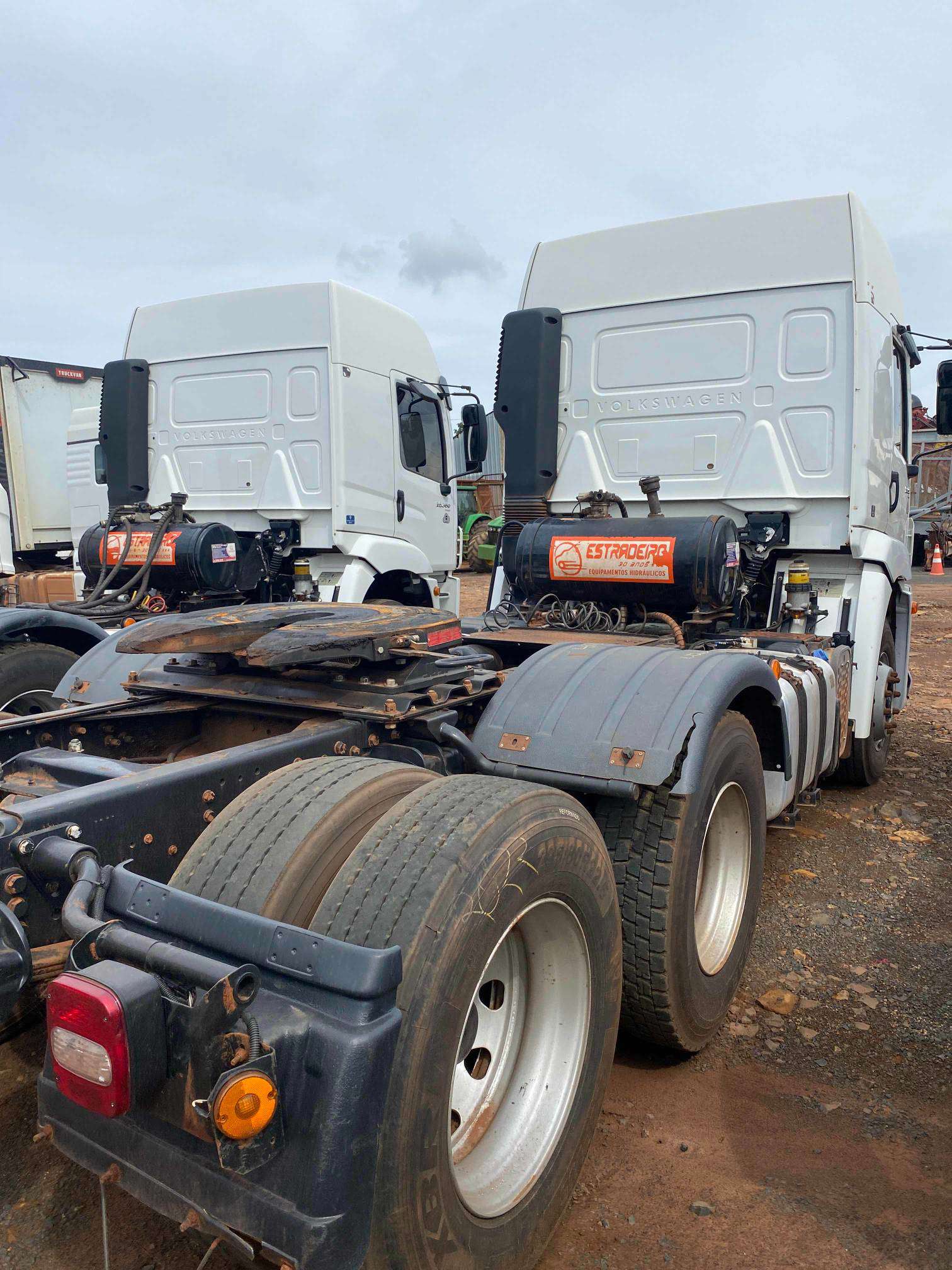 VOLKSWAGEN 25-360 2022 6X2 - Foto 4