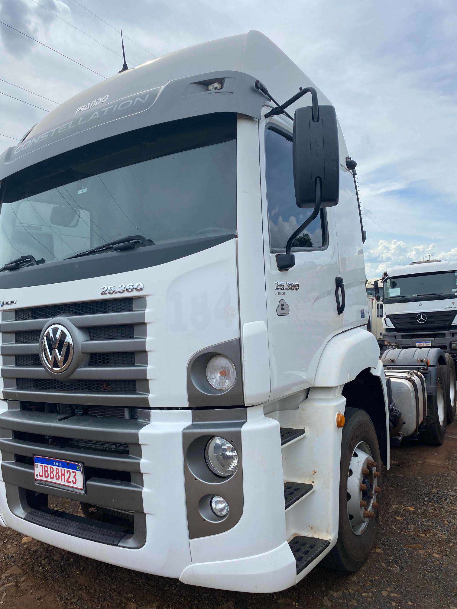 VOLKSWAGEN 25-360 2022 6X2 - Foto 3