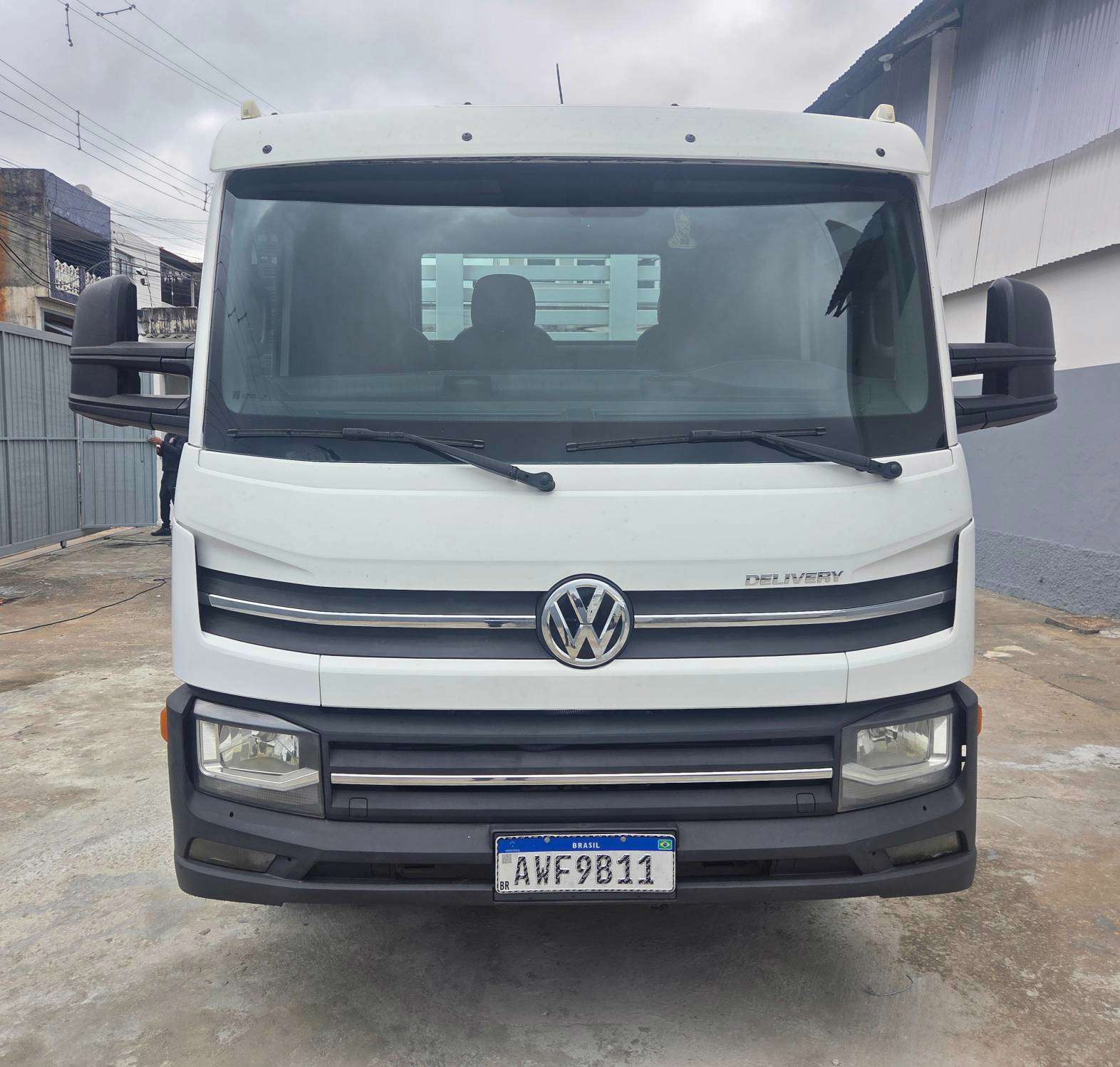 VOLKSWAGEN 11-180 2019 - Foto 1