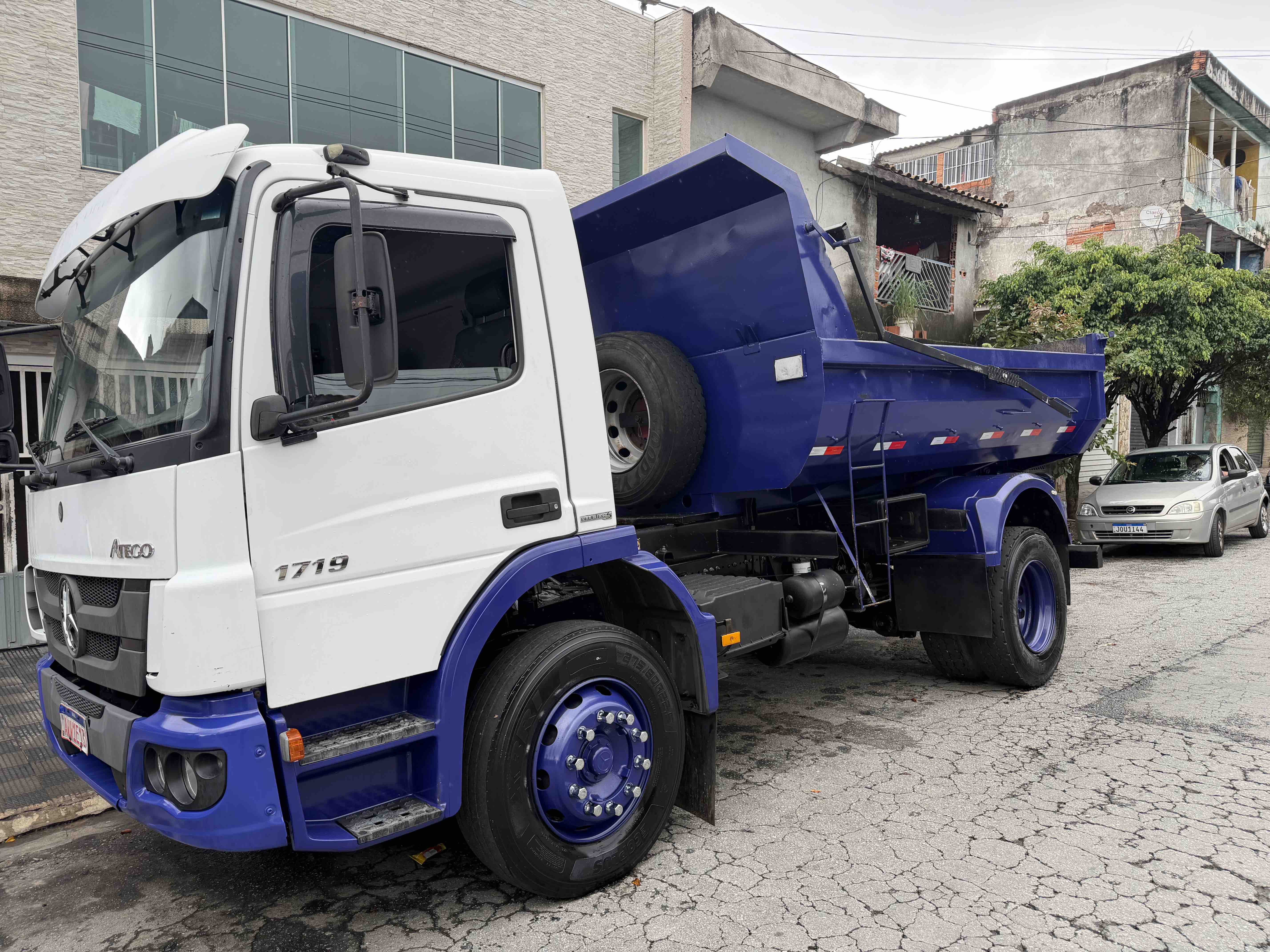 MERCEDES-BENZ ATEGO 2013 - Foto 2