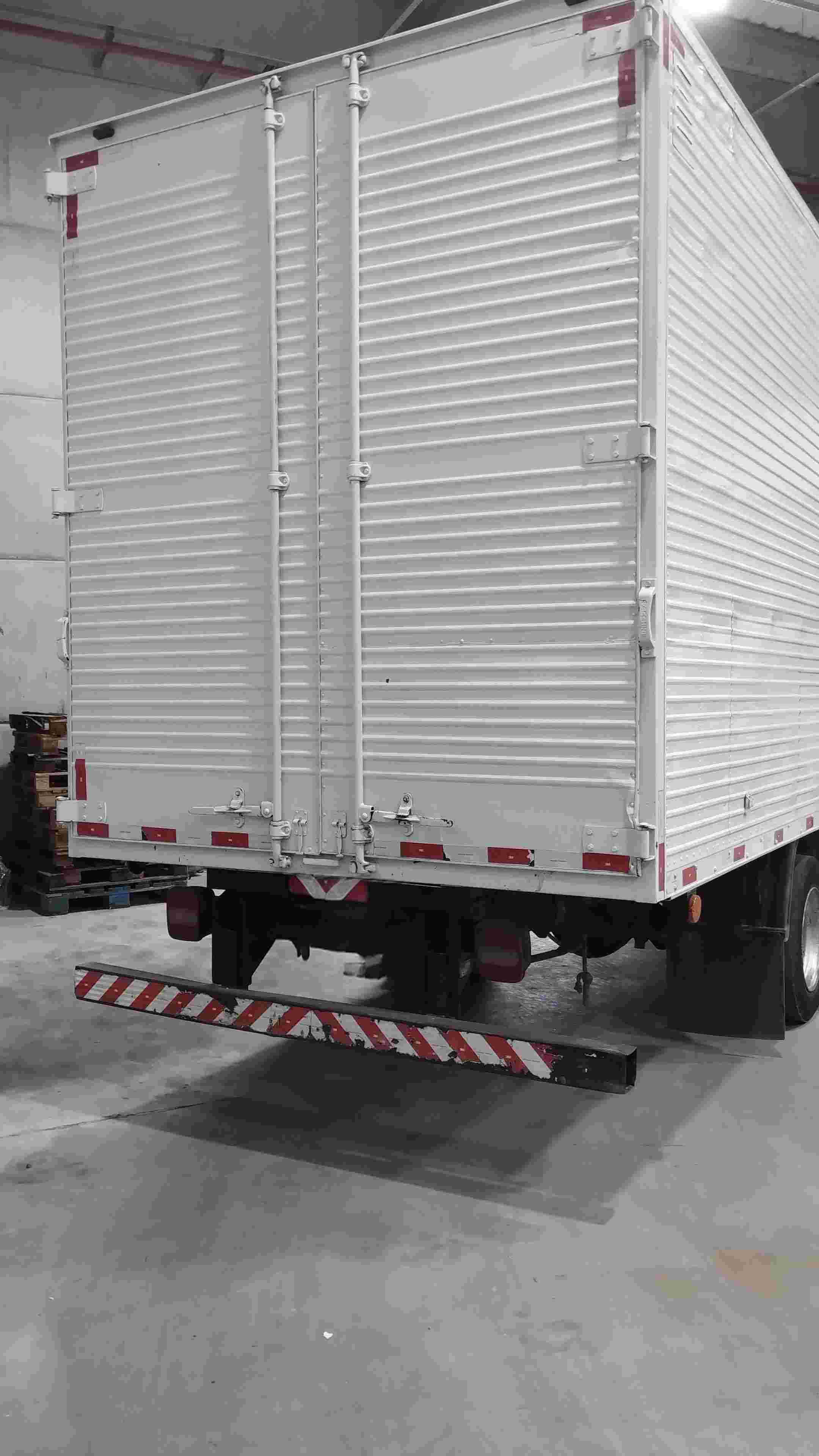 VOLKSWAGEN 8-160 2013 - Foto 2