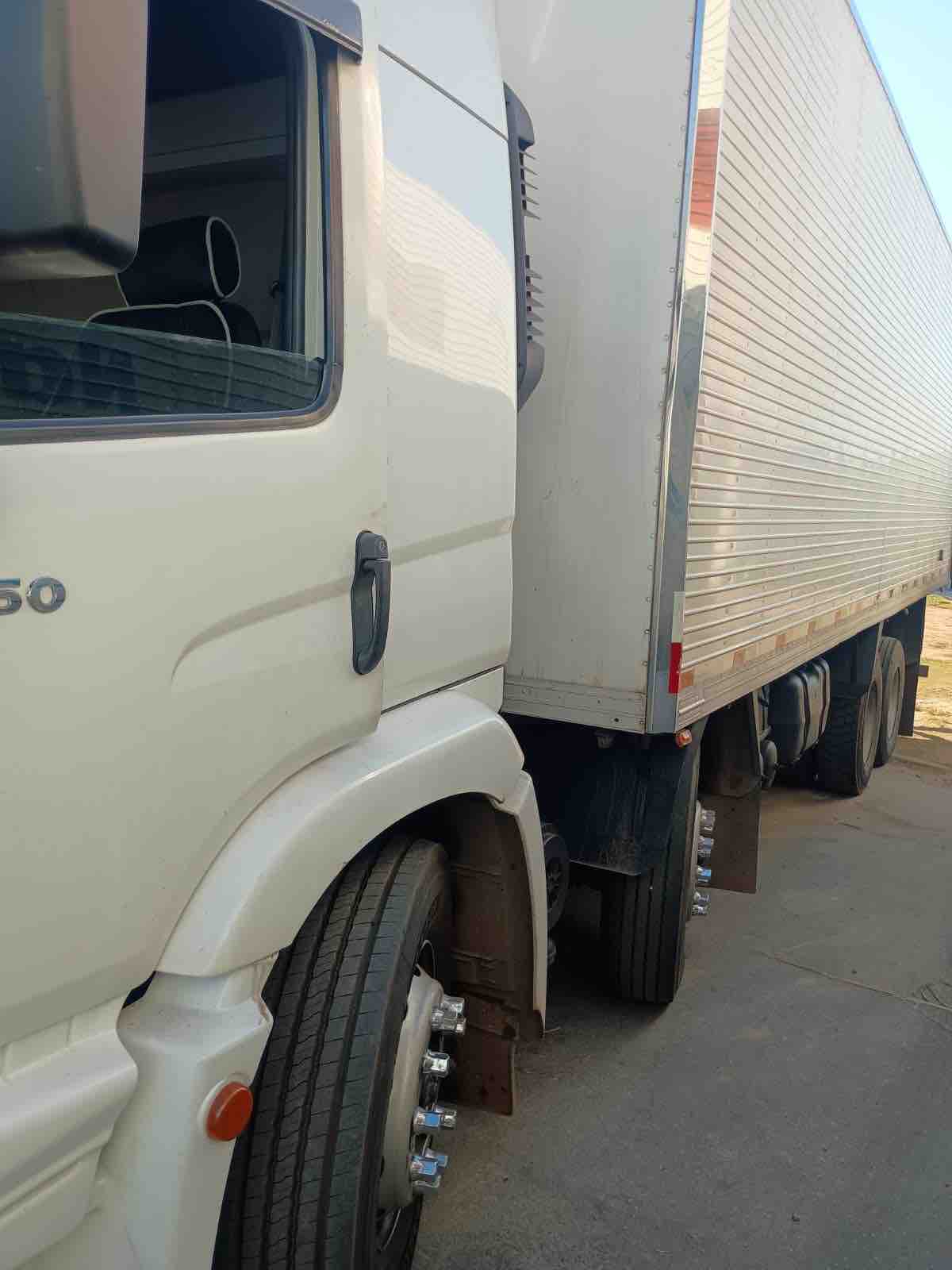 VOLKSWAGEN 24-250 2008 - Foto 6