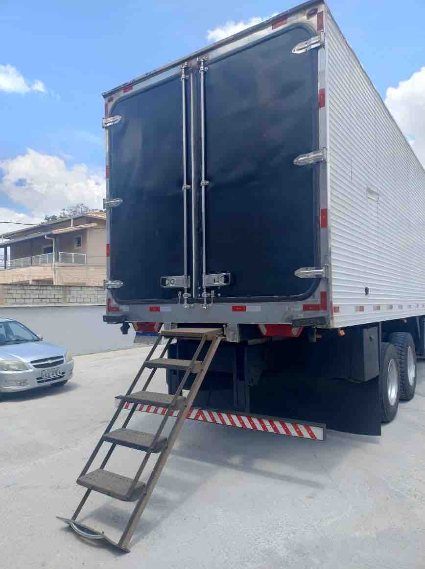 VOLKSWAGEN 24-250 2008 - Foto 4