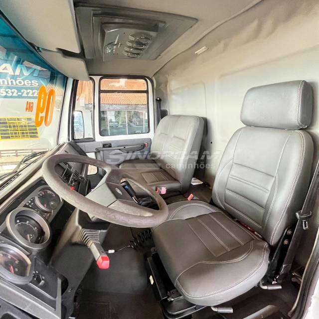 FORD CARGO 2009 6X4 - Foto 6