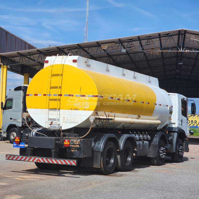 VOLKSWAGEN 24-280 2013 8X2 - Foto 5