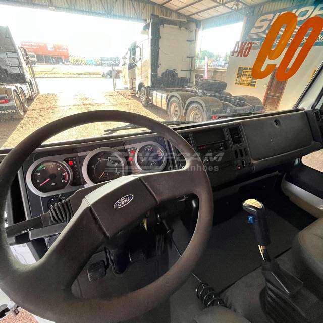 FORD CARGO 2009 6X4 - Foto 7