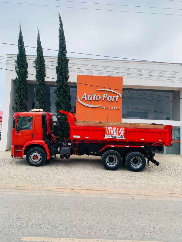 VOLKSWAGEN 24-250 2010 - Foto 3