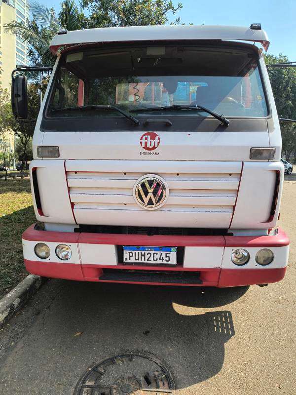 VOLKSWAGEN 17-190 2014 - Foto 1