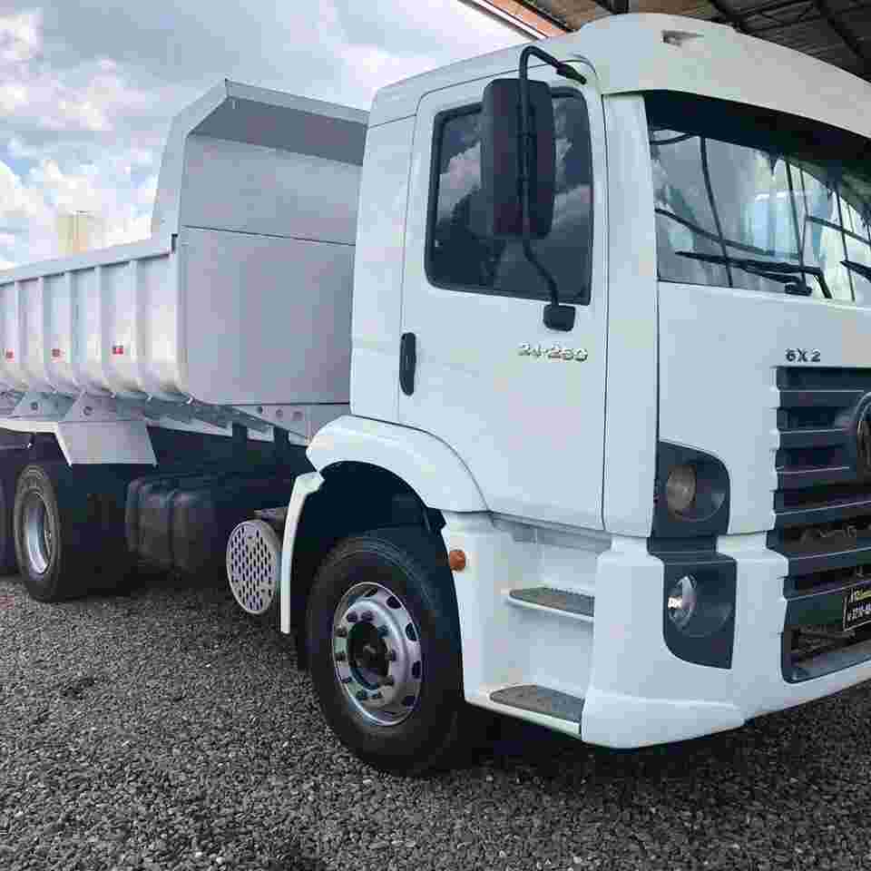 VOLKSWAGEN 24-250 2012 - Foto 3
