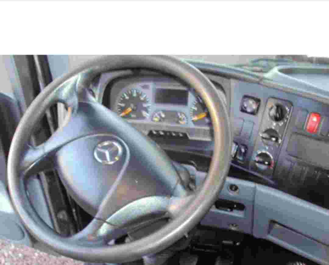 MERCEDES-BENZ ATEGO 2012 - Foto 4