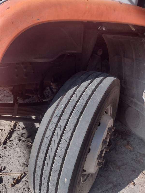 VOLKSWAGEN 13-170 2001 - Foto 2