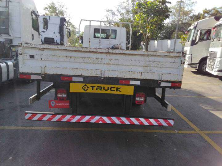 VOLKSWAGEN 11-180 2023 4X2 - Foto 4