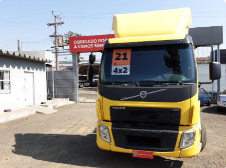 VOLVO VM 330 2021 4X2 - Foto 1
