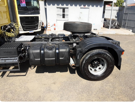 VOLVO VM 330 2021 4X2 - Foto 4
