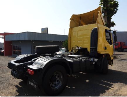 VOLVO VM 330 2021 4X2 - Foto 3