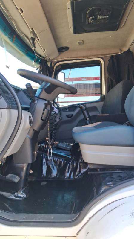 VOLKSWAGEN 15-180 2011 - Foto 6