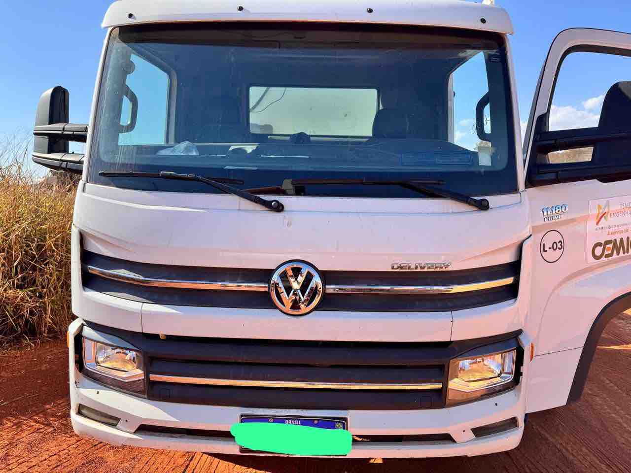 VOLKSWAGEN 11-180 2023 - Foto 1