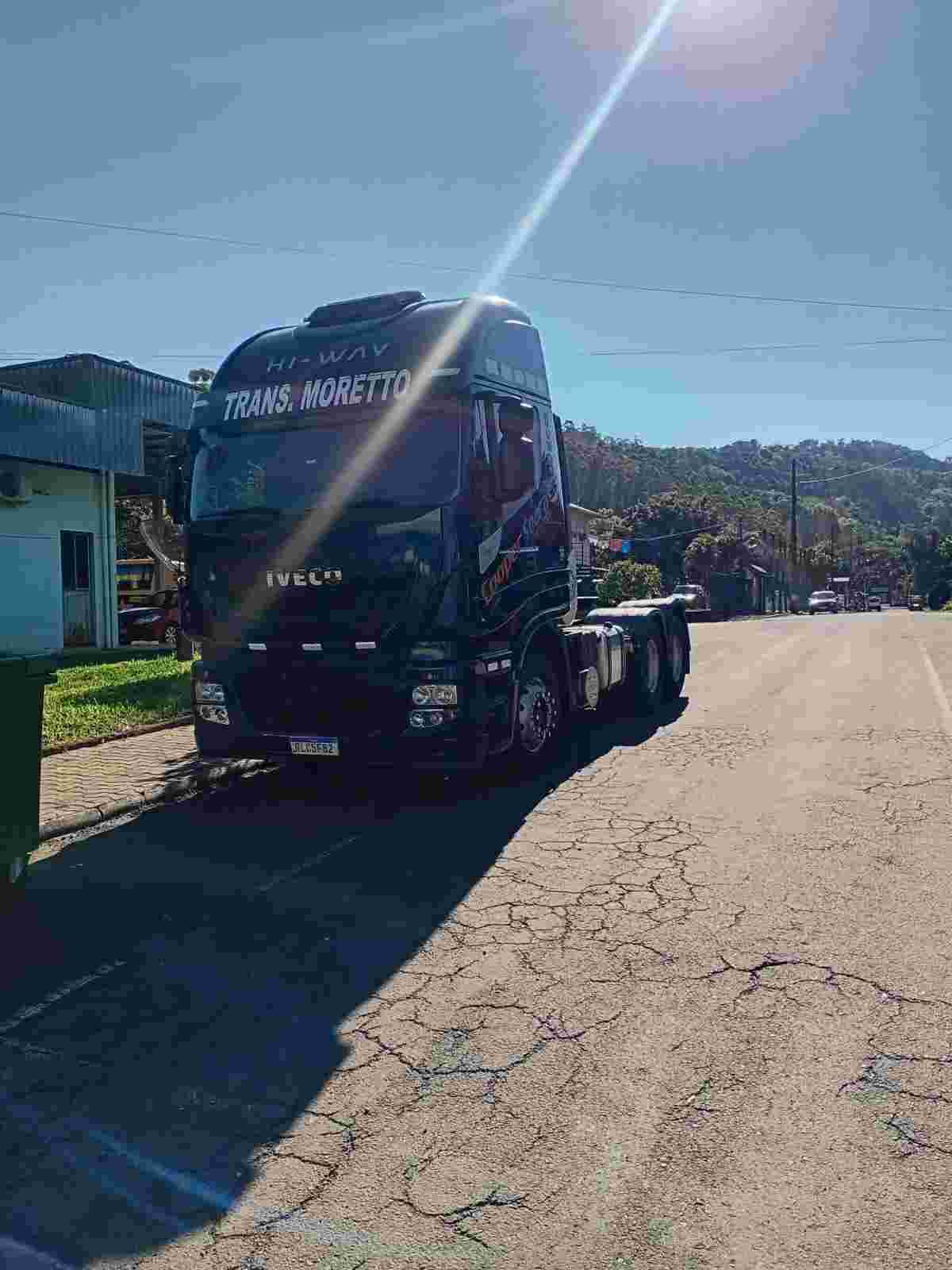 IVECO STRALIS 2021 4X2 - Foto 1