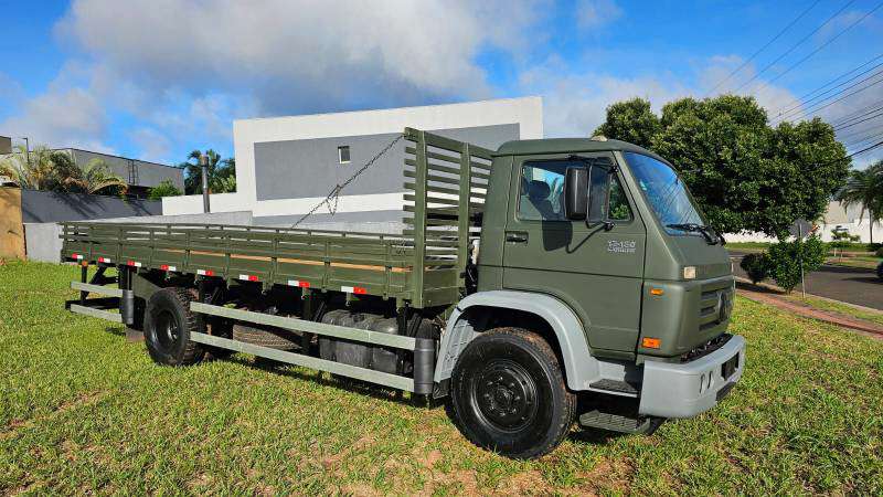VOLKSWAGEN 13-180 2012 - Foto 2