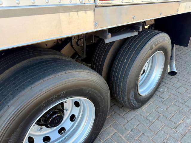 VOLVO VM 270 2012 6X2 - Foto 5