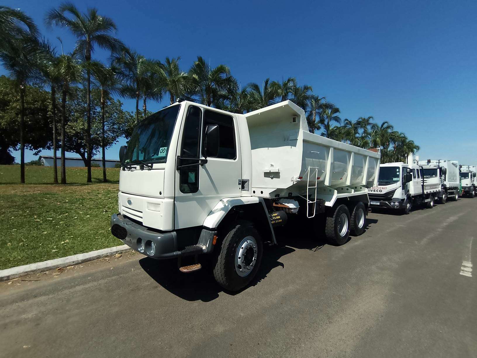 FORD CARGO 2009 6X4 - Foto 1