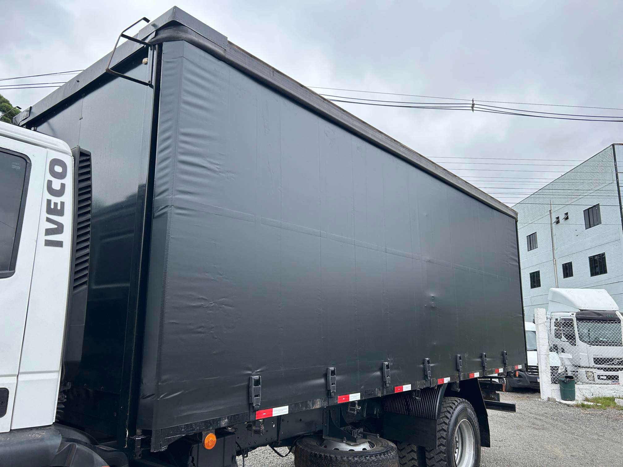IVECO TECTOR 2014 4X2 - Foto 6