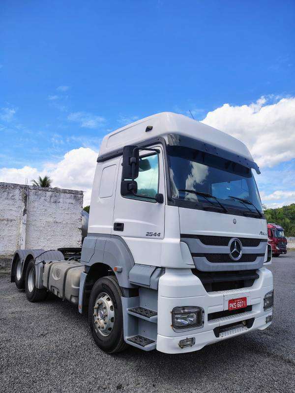 MERCEDES-BENZ AXOR 2018 6X2 - Foto 1