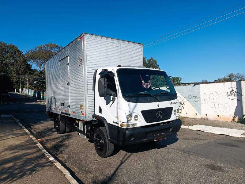 MERCEDES-BENZ ACCELO 2013 - Foto 2