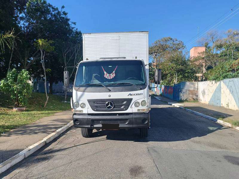MERCEDES-BENZ ACCELO 2013 - Foto 1