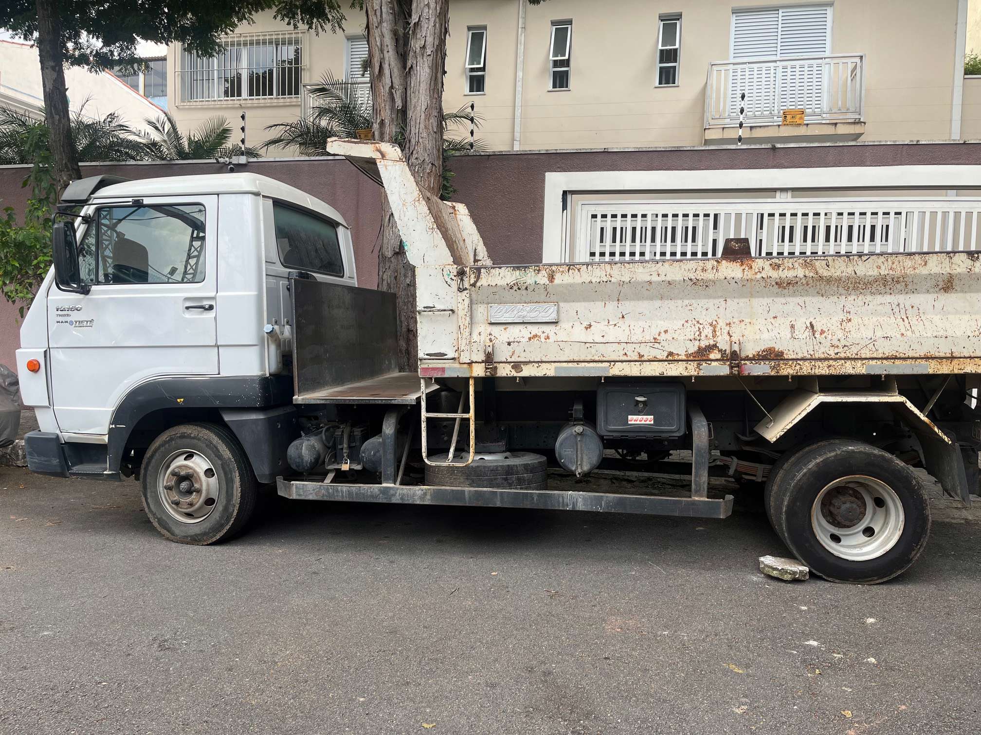 VOLKSWAGEN 10-160 2019 - Foto 1