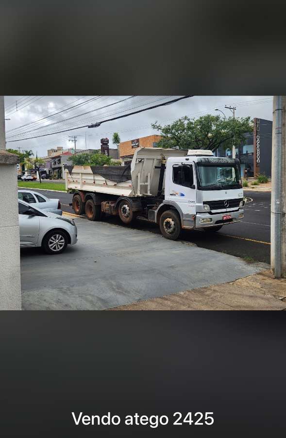 MERCEDES-BENZ ATEGO 2010 - Foto 2