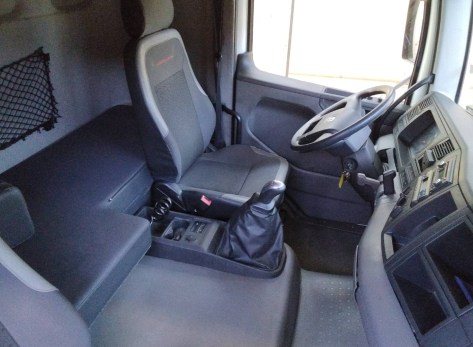 VOLKSWAGEN 25-420 2022 6X2 - Foto 6