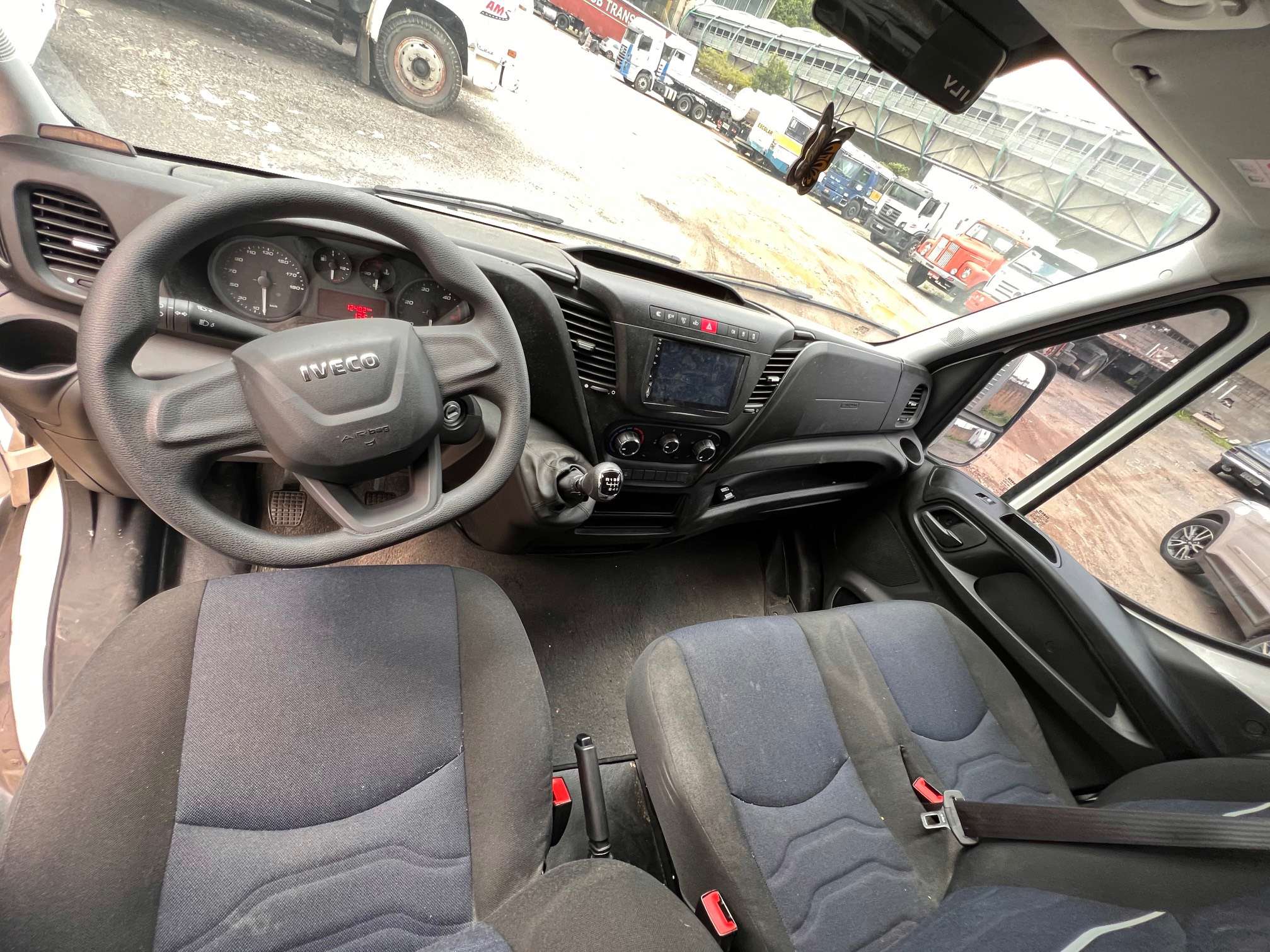 IVECO DAILY 2022 - Foto 6