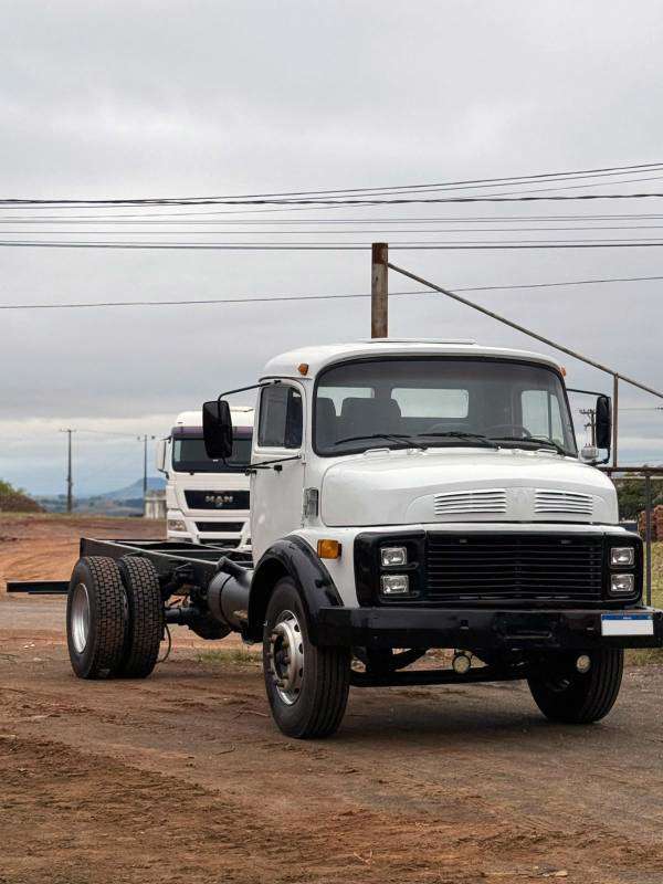 MERCEDES-BENZ L-1113 1981 - Foto 5