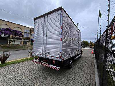 VOLKSWAGEN 4-160 2021 - Foto 2