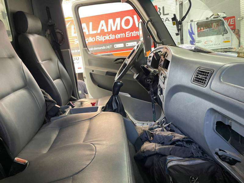 MERCEDES-BENZ ACCELO 2011 - Foto 2