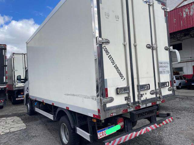 VOLKSWAGEN 11-180 2022 - Foto 3