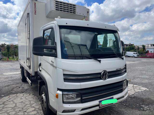 VOLKSWAGEN 11-180 2022 - Foto 1