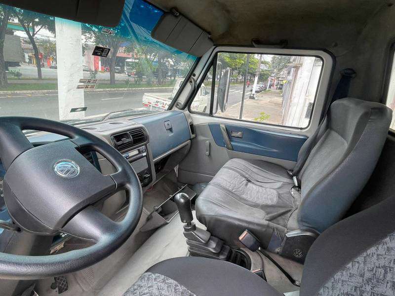 VOLKSWAGEN 8-150 2007 - Foto 6