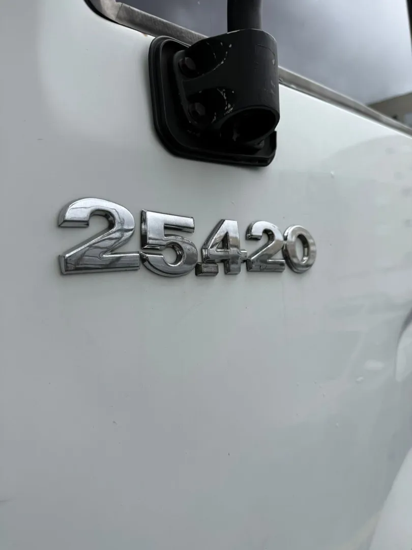 VOLKSWAGEN 25-420 2014 6X2 - Foto 4