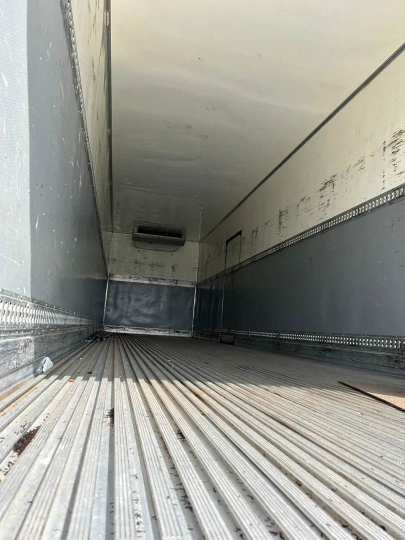VOLKSWAGEN 30-330 2019 8X2 - Foto 3