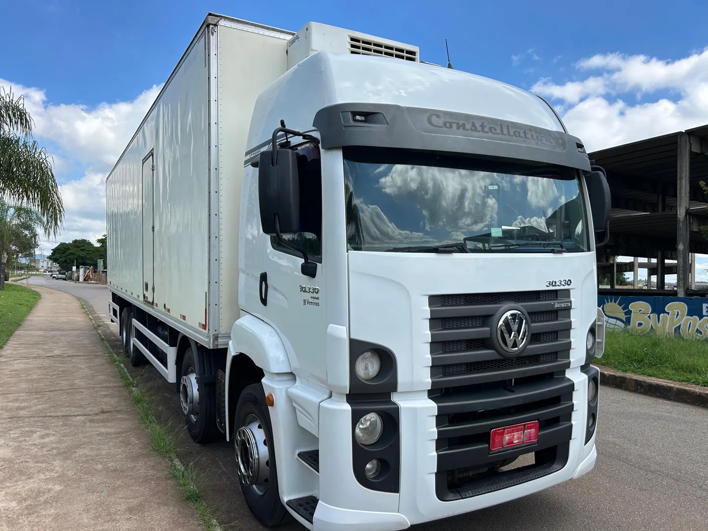 VOLKSWAGEN 30-330 2019 8X2 - Foto 2