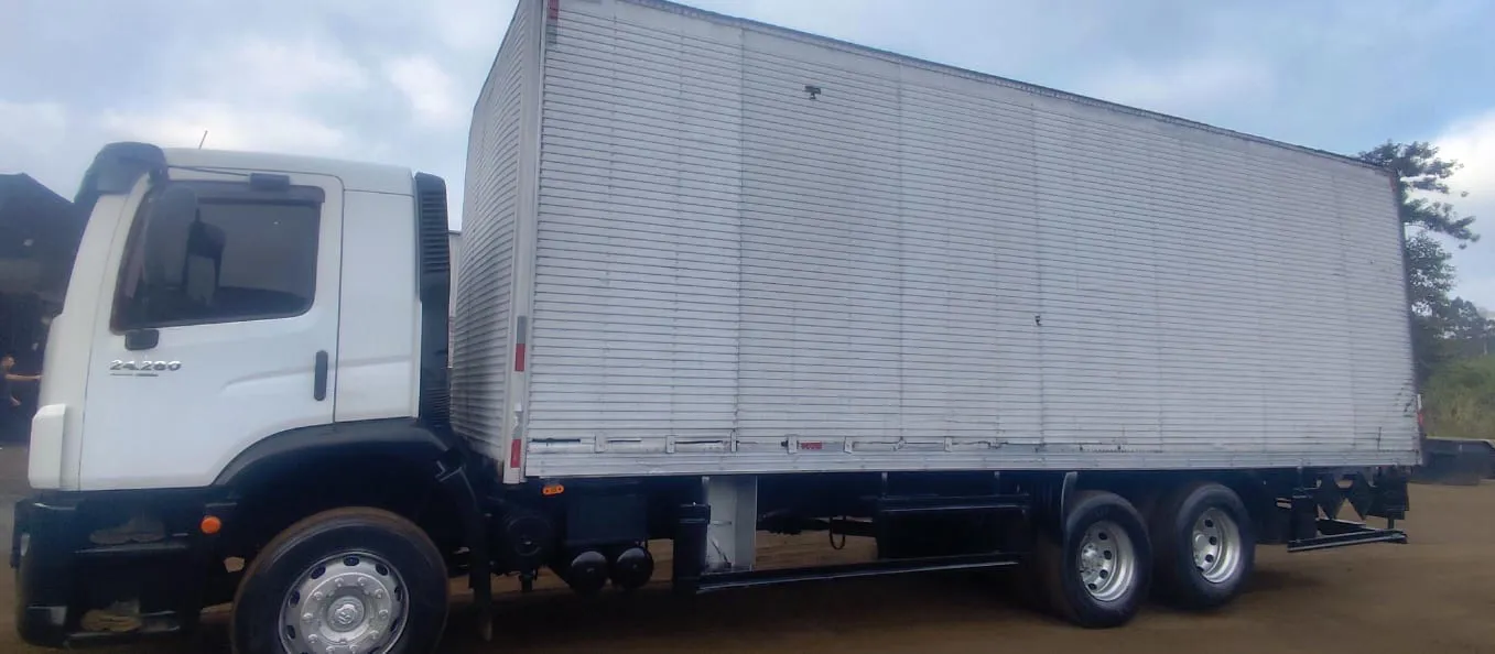 VOLKSWAGEN 24-280 2016 6X2 - Foto 3