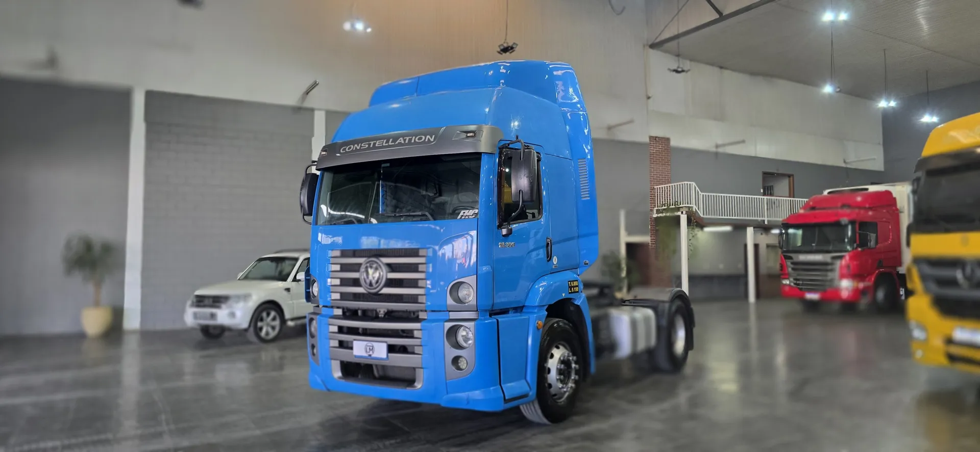 VOLKSWAGEN 19-330 2018 - Foto 1