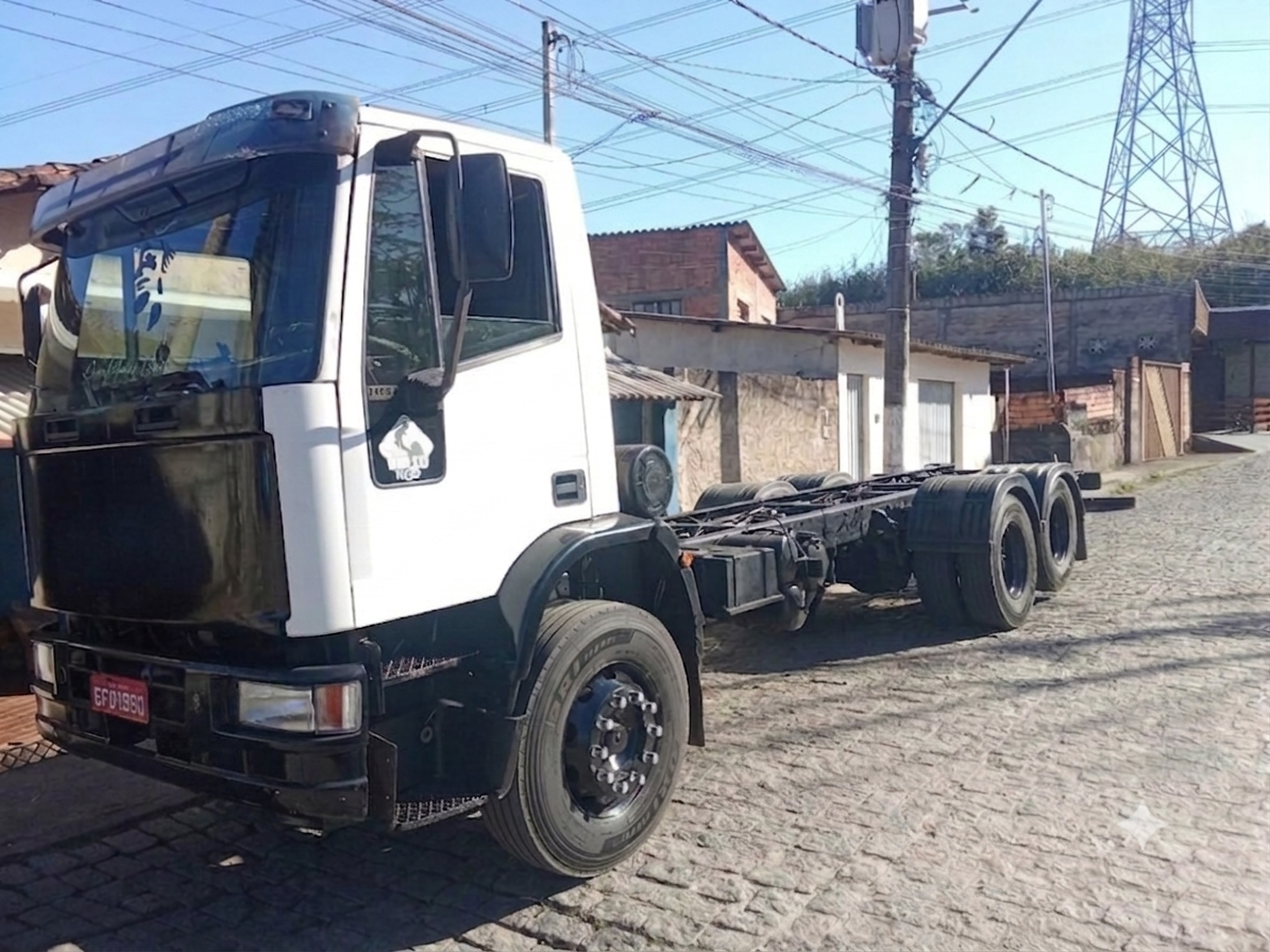 IVECO EUROCARGO 2010 - Foto 1